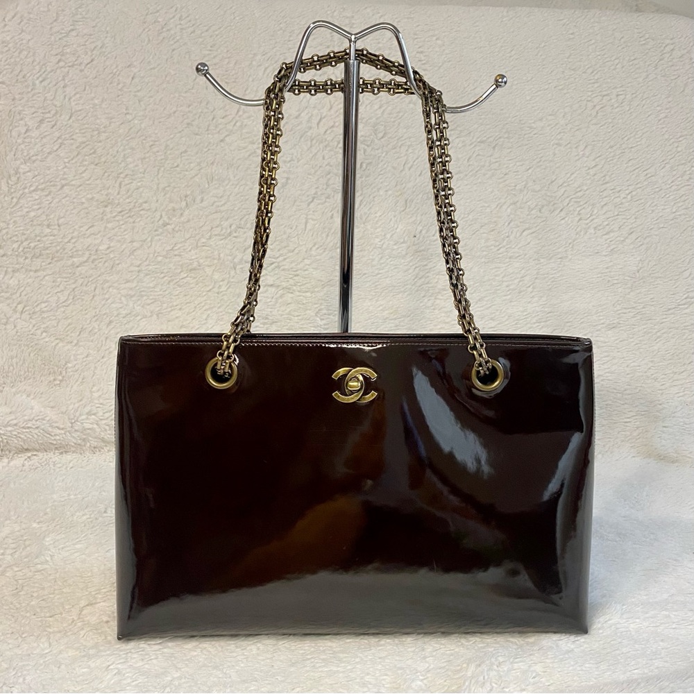 CHANEL BURGUNDY RED PATENT CLASSIC SHOPPER TOTE WITH BIJOUX CHAIN BAG